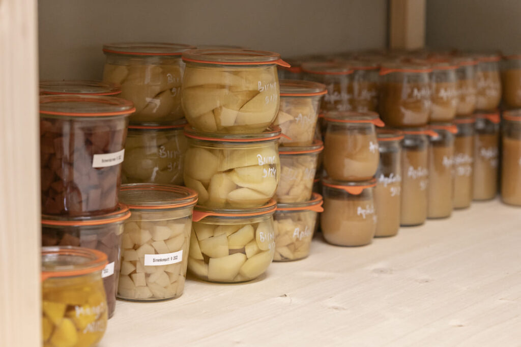 Eingekochtes in Vorratskammer richtig lagern